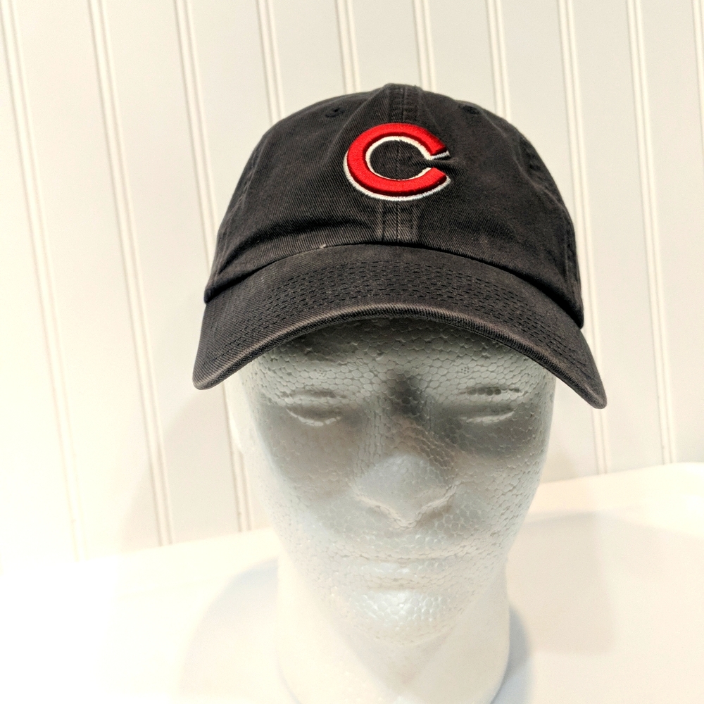 Chicago Cubs hat Women's size sm brand 47 the franchise